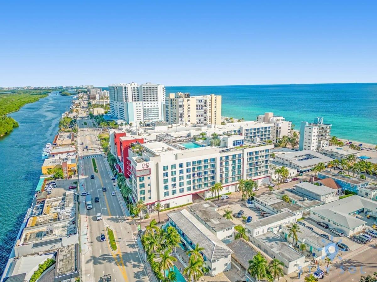 Lx Oasis Beachfront-Rt Infinity Pool Hollywood Exterior photo